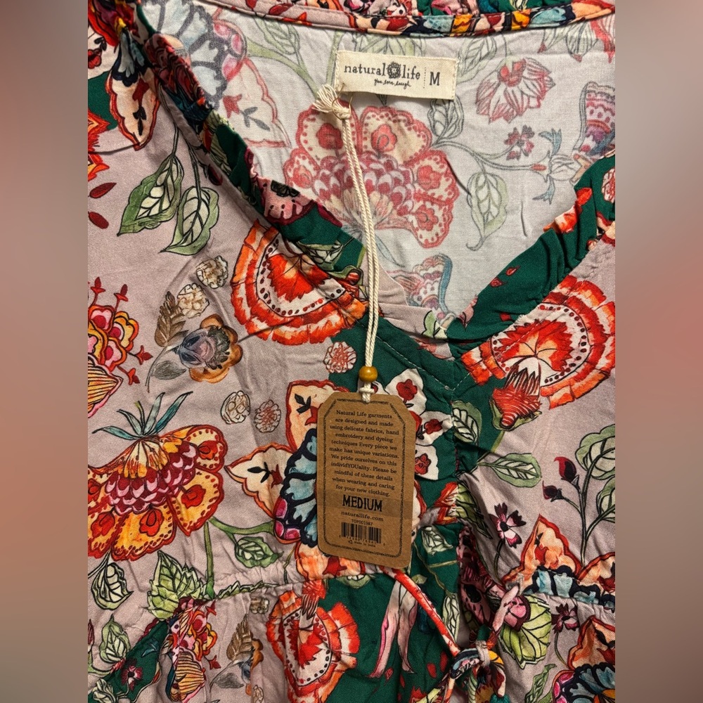 Natural Life Ruffle Trim Top - Medium BNWT - Picture 5 of 6